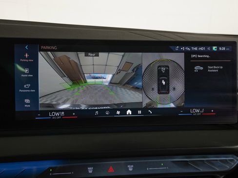 Used 2025 BMW X3 xDrive30i w/ Premium Package image 25