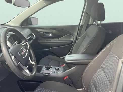 Used 2023 GMC Terrain SLE w/ Driver Convenience Package image 11