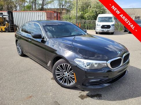 Used 2018 BMW 530i xDrive AWD/4WD image 1