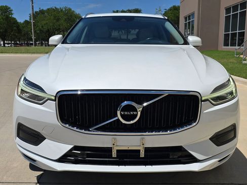 Used 2018 Volvo XC60 T6 Momentum w/ Vision Package AWD/4WD image 2