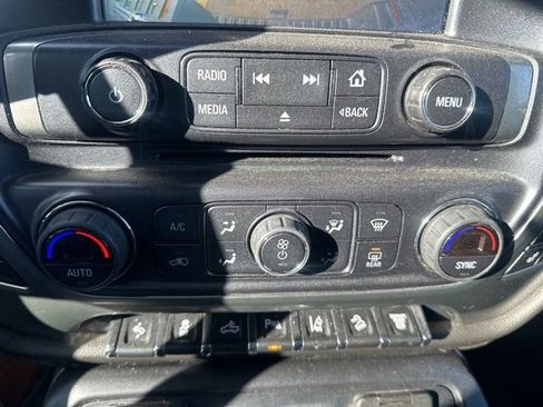 Used 2019 Chevrolet Silverado 2500 LTZ w/ Duramax Plus Package image 25