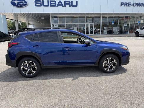 Used 2025 Subaru Crosstrek 2.0i Premium AWD/4WD image 3