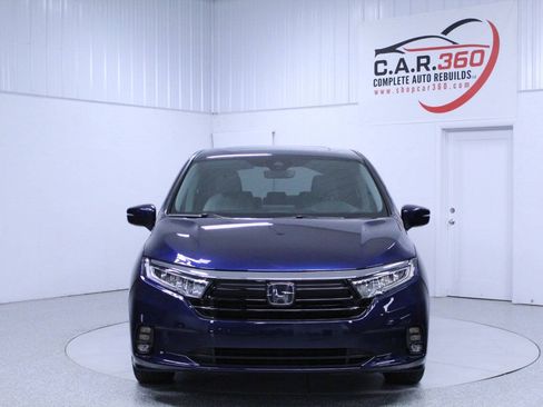 Used 2023 Honda Odyssey Elite image 9