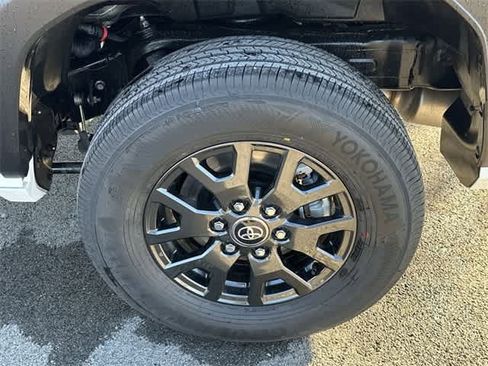 Used 2025 Toyota 4Runner SR5 image 5