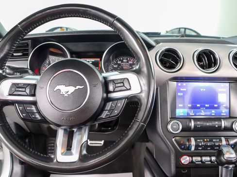 Used 2022 Ford Mustang Premium RWD image 17