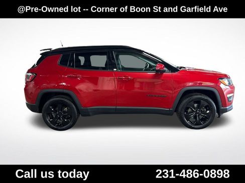 Used 2020 Jeep Compass Latitude AWD/4WD image 6