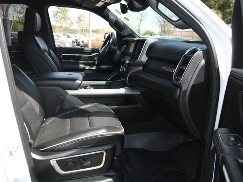 Used 2022 RAM 1500 Laramie w/ Sport Appearance Package image 21