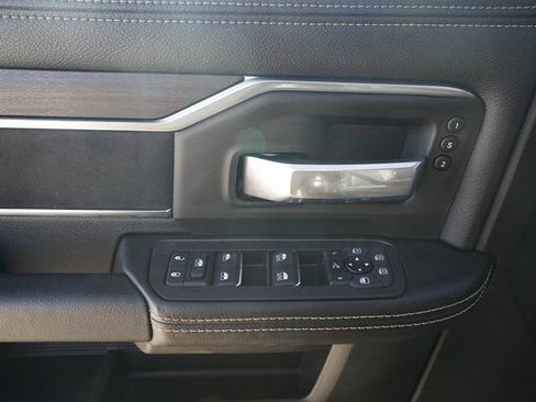Used 2025 RAM 2500 Laramie AWD/4WD image 14