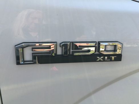 Used 2018 Ford F150 XLT w/ Trailer Tow Package AWD/4WD image 9
