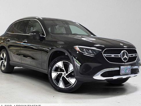 Used 2023 Mercedes-Benz GLC 300 4MATIC image 1