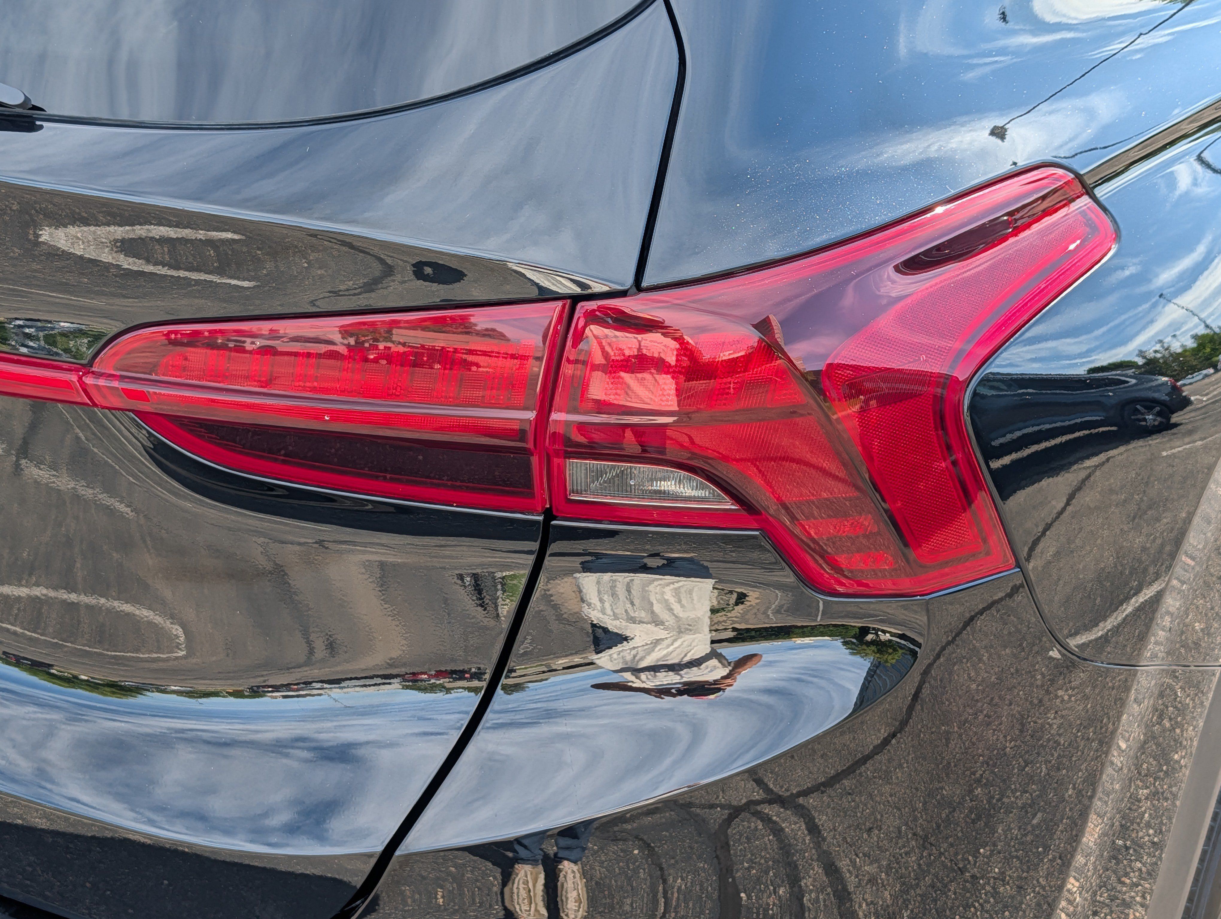 Used 2022 Hyundai Santa Fe SE FWD image 17