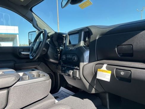 New 2026 Chevrolet Silverado 2500 Custom w/ Custom Value Package image 32
