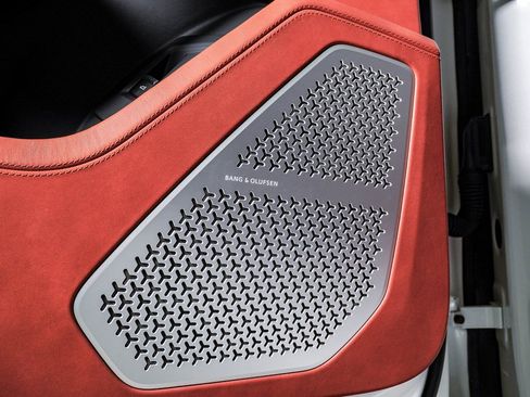 Used 2024 Lamborghini Urus S image 35