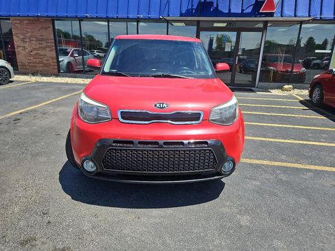 Used 2016 Kia Soul + image 8