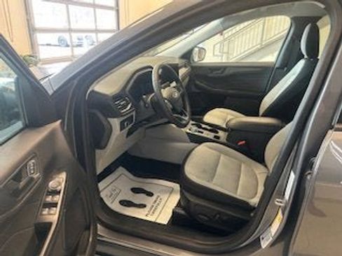 Used 2023 Ford Escape Active w/ Tech Pack #1 image 5