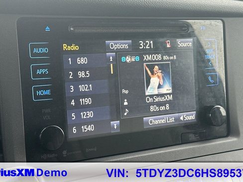 Used 2017 Toyota Sienna XLE w/ XLE Navigation Package image 28