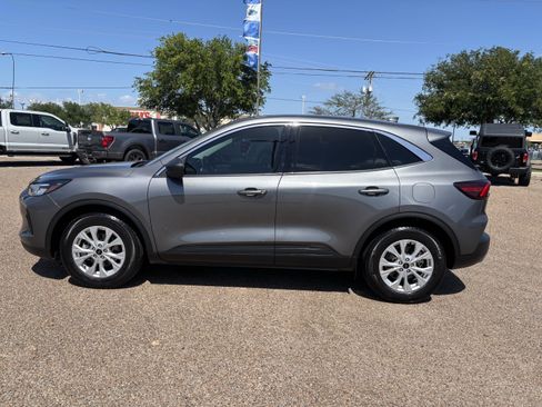 Certified 2024 Ford Escape Active FWD image 2