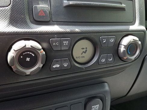 Used 2014 Honda Ridgeline Sport image 16