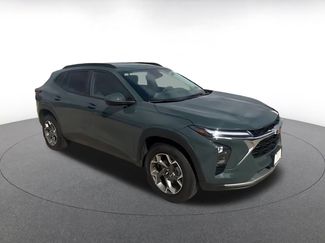Used 2025 Chevrolet Trax LT FWD video 2