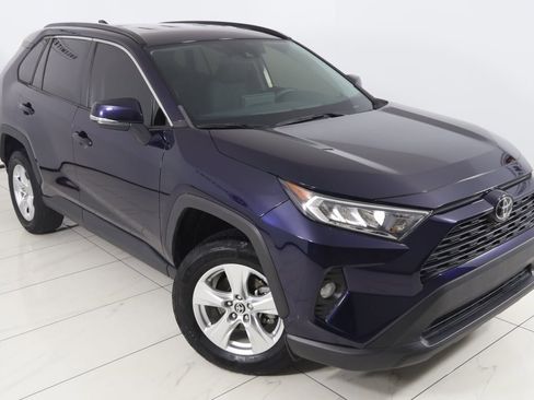 Used 2021 Toyota RAV4 XLE image 15