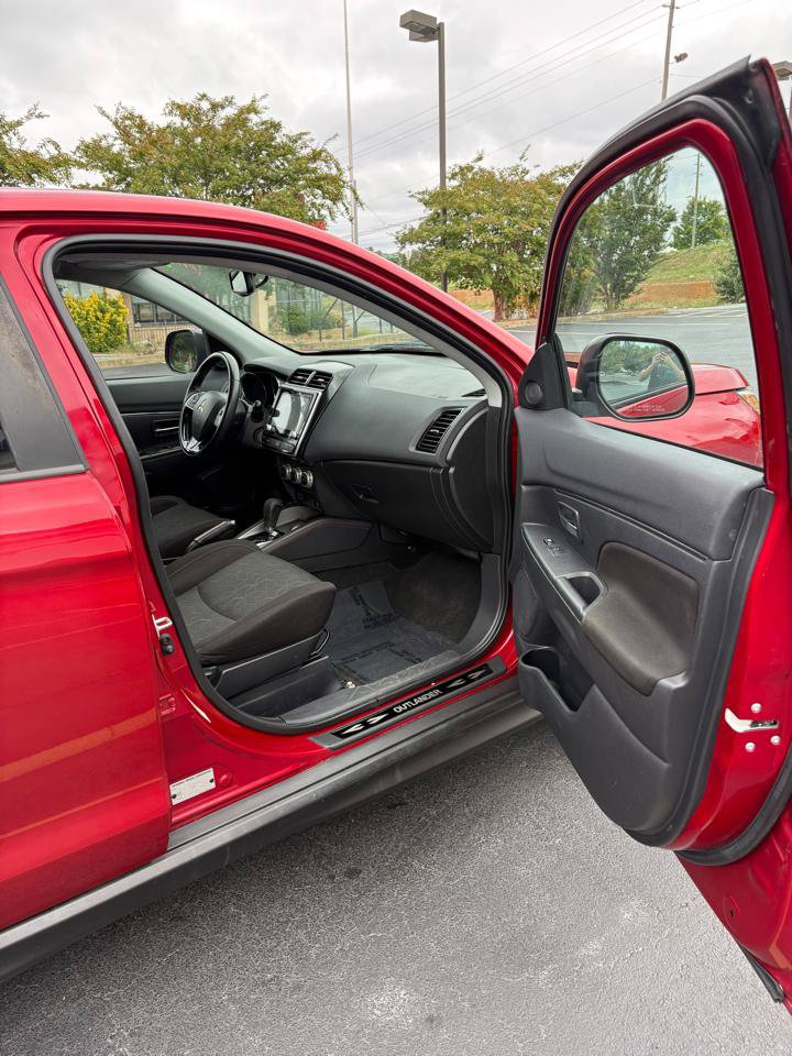 Used 2021 Mitsubishi Outlander Sport ES AWD/4WD image 16