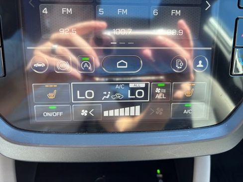 Certified 2025 Subaru Forester Premium AWD/4WD image 19