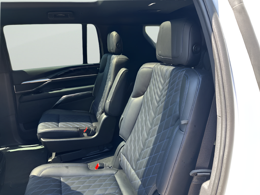 Certified 2026 Cadillac Escalade IQL Luxury AWD/4WD image 33