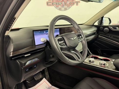 Used 2025 Genesis GV80 2.5T Advanced AWD/4WD image 10