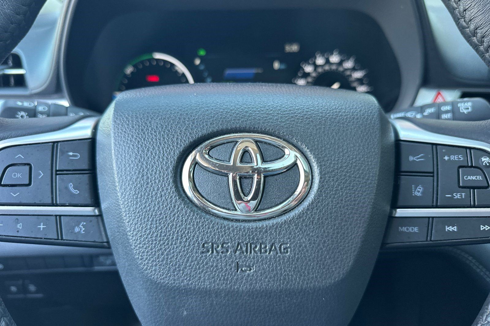 Used 2026 Toyota Sienna XLE FWD image 29