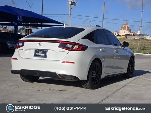 Used 2023 Honda Civic Sport image 7