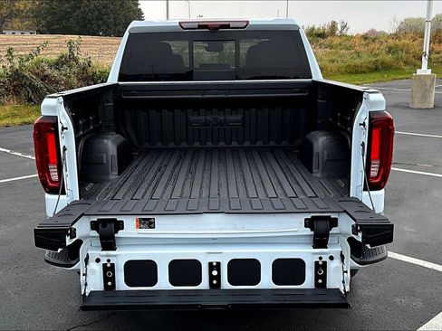 New 2026 GMC Sierra 1500 Denali w/ Denali Reserve Package image 14