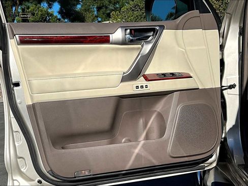 Used 2013 Lexus GX 460 image 21