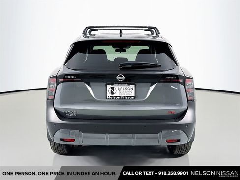New 2026 Nissan Kicks SR w/ SR Premium Package FWD image 6