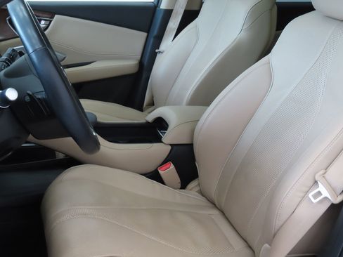 Used 2021 Acura RDX AWD w/ Advance Package image 11