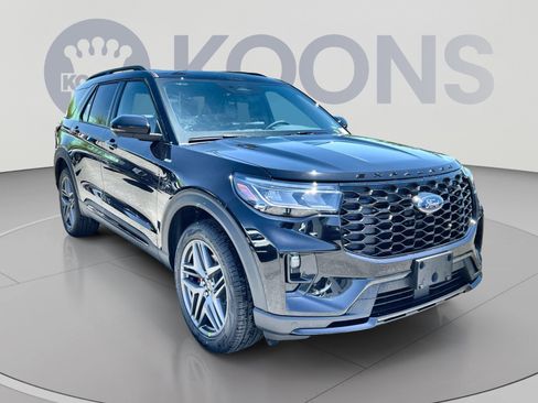 New 2026 Ford Explorer ST-Line w/ ST-Line Street Pack AWD/4WD image 18