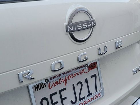 Certified 2023 Nissan Rogue SV image 23