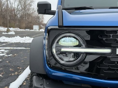 Used 2024 Ford Bronco Wildtrak image 10