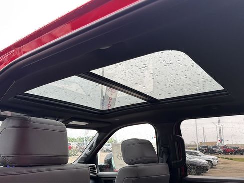 New 2026 Toyota Tundra Limited AWD/4WD image 12