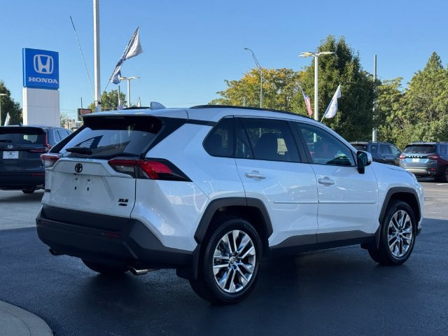 Used 2023 Toyota RAV4 XLE Premium AWD/4WD image 3