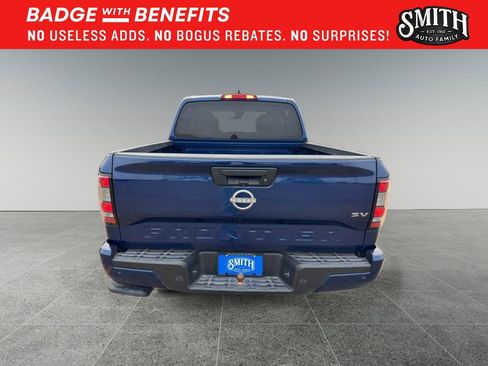 Used 2022 Nissan Frontier SV w/ Technology Package RWD image 9