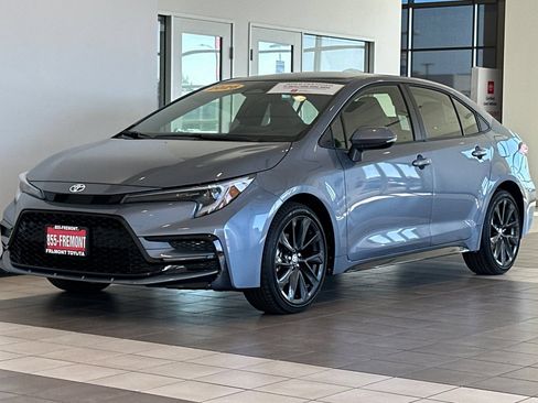 Certified 2026 Toyota Corolla SE FWD image 8
