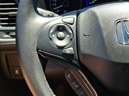 Used 2022 Honda HR-V Sport image 20