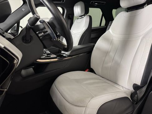 Used 2023 Land Rover Range Rover Sport SE Dynamic image 14