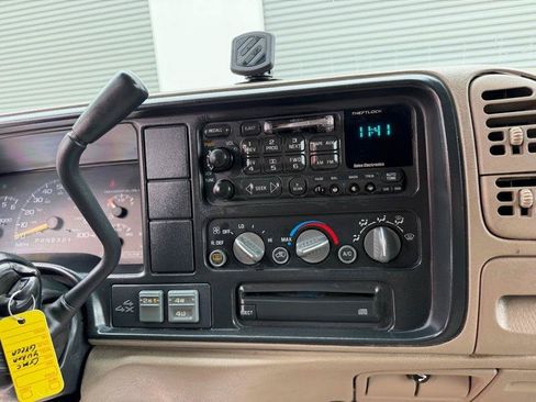 Used 1997 GMC Yukon 4WD 4-Door w/ Marketing Opt Pkg 5 image 62