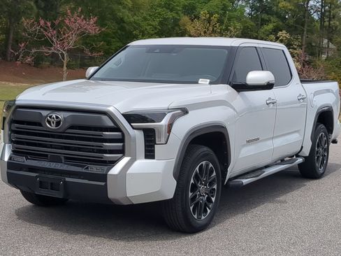 Used 2023 Toyota Tundra Limited w/ Power Package AWD/4WD image 8