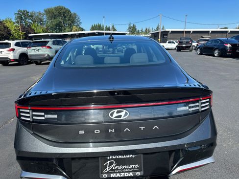 Used 2024 Hyundai Sonata SEL FWD image 25