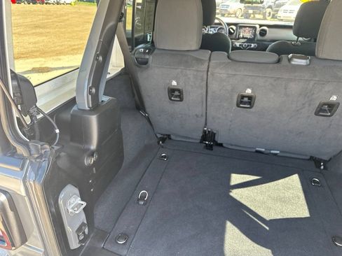 Used 2020 Jeep Wrangler Unlimited Sport AWD/4WD image 24