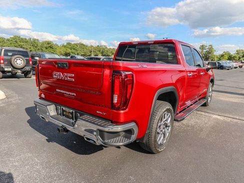 Used 2025 GMC Sierra 1500 SLT w/ SLT Premium Plus Package AWD/4WD image 9