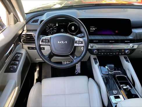 Used 2025 Kia Telluride SX image 6