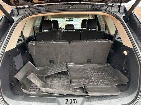 Used 2023 Lincoln Aviator AWD image 7